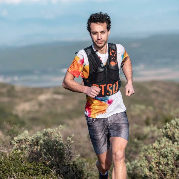 Mochila Trail Running Otso Black & Orange - Imagen 2
